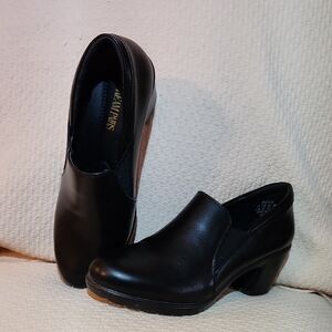 Dream Pairs Black Slip-On Chunky Heel Shoes